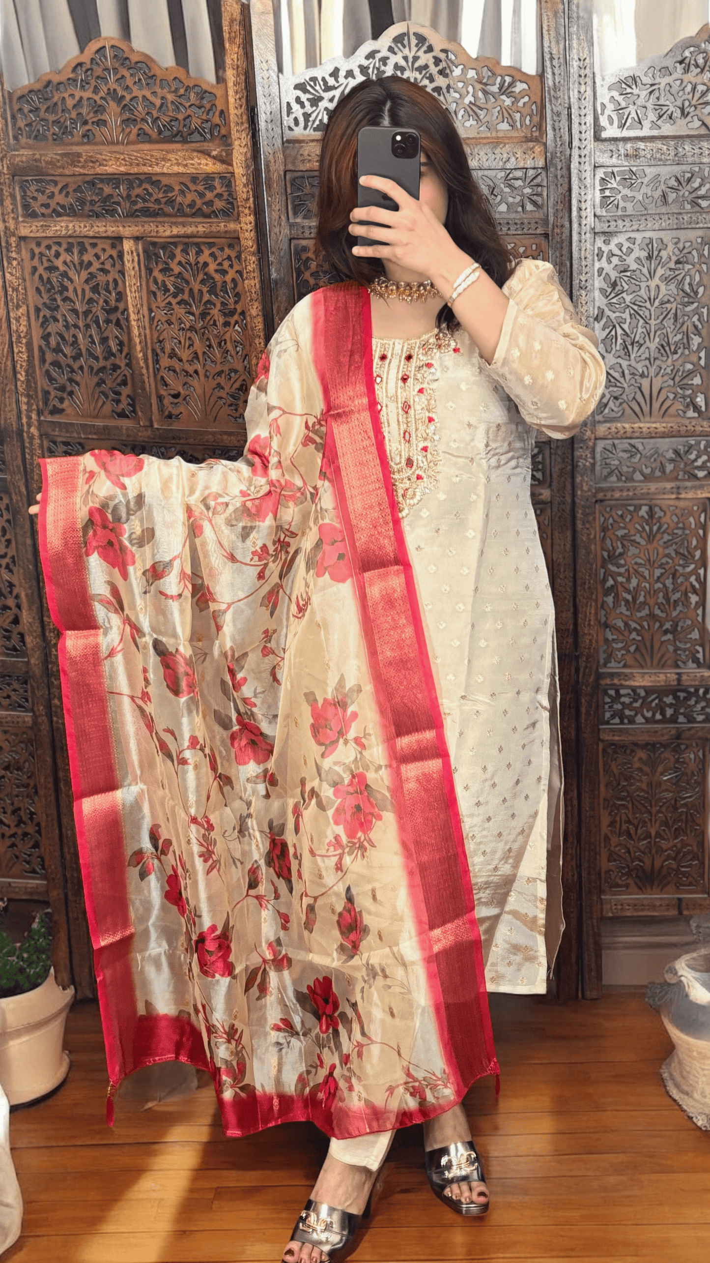 Ivory Tissue Jacquard Suit Set with Printed Silk Dupatta